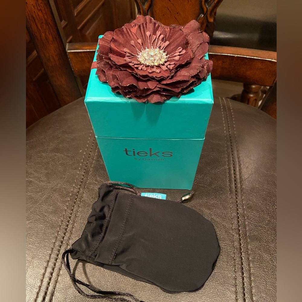 Tieks box